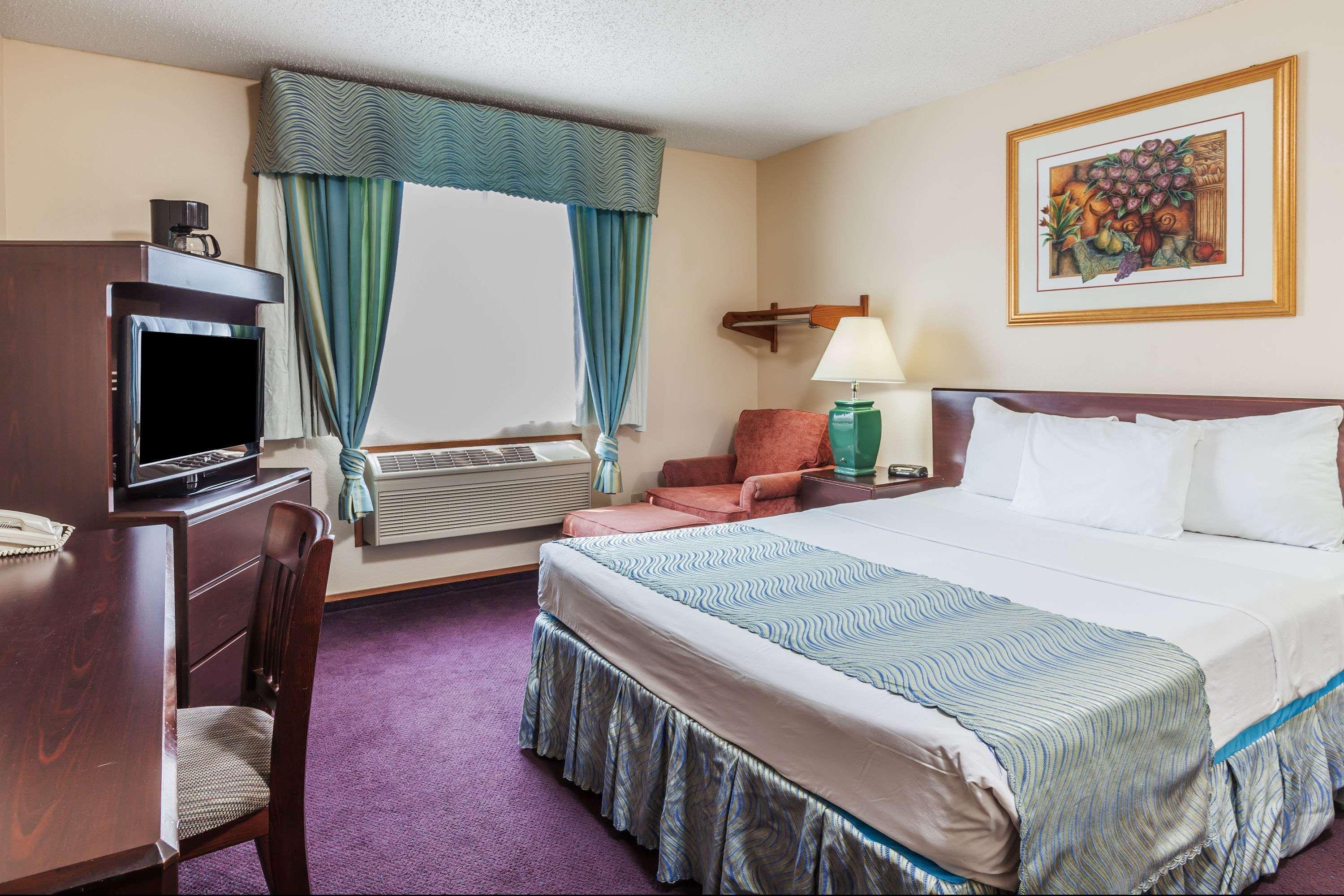 Super 8 By Wyndham Irving Dfw Airport/South Hotel Exterior foto