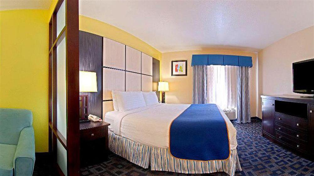 Super 8 By Wyndham Irving Dfw Airport/South Hotel Exterior foto